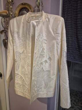 Elegant Women's Ivory Embroidered Jacket